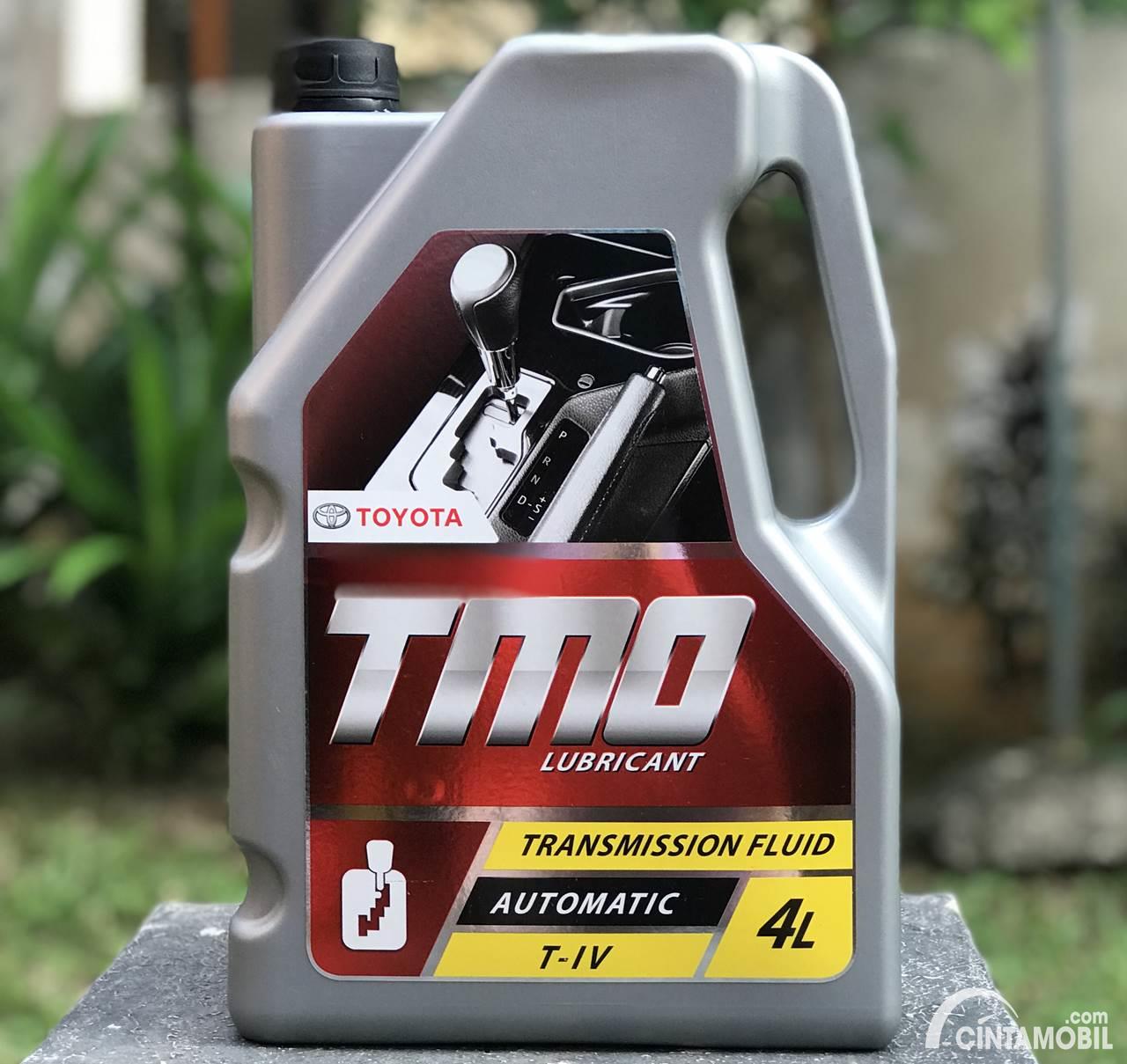 8 Jenis Oli Toyota Beda Warna Botol Beda Juga Spesifikasinya