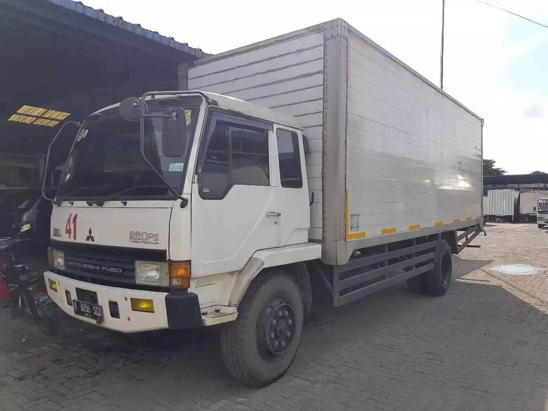 Rental Sewa Bok 7mtr Fuso Engkel FM517HL Box Besi Alumunium Hino Isuzu