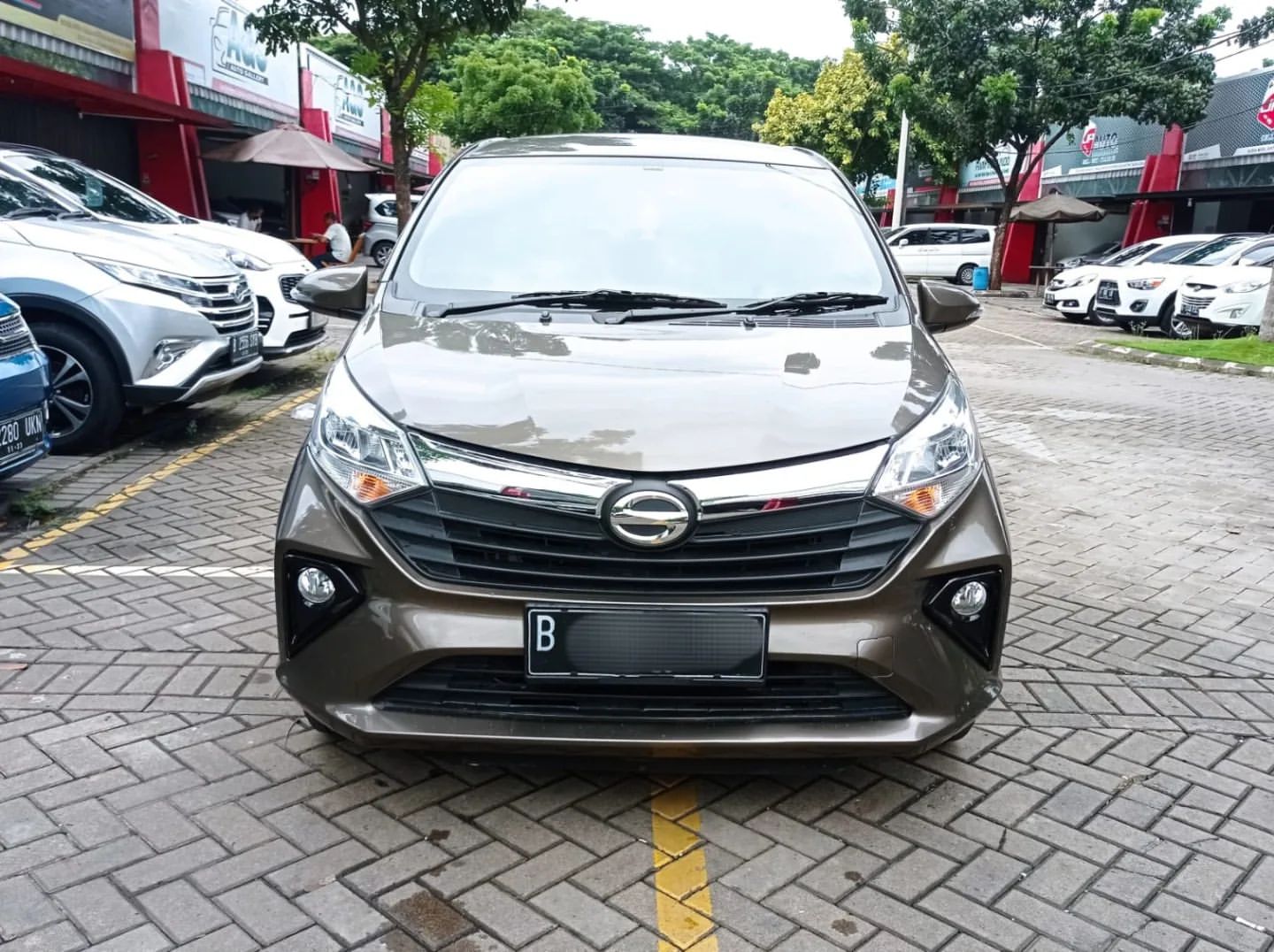 Daihatsu New Sigra R Mt Manual Coklat