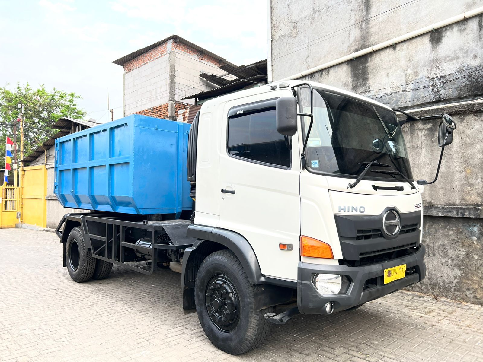 Mulus Banbaru Murah Hino Engkel Fg Jj Dumptruck Arm Roll Dump