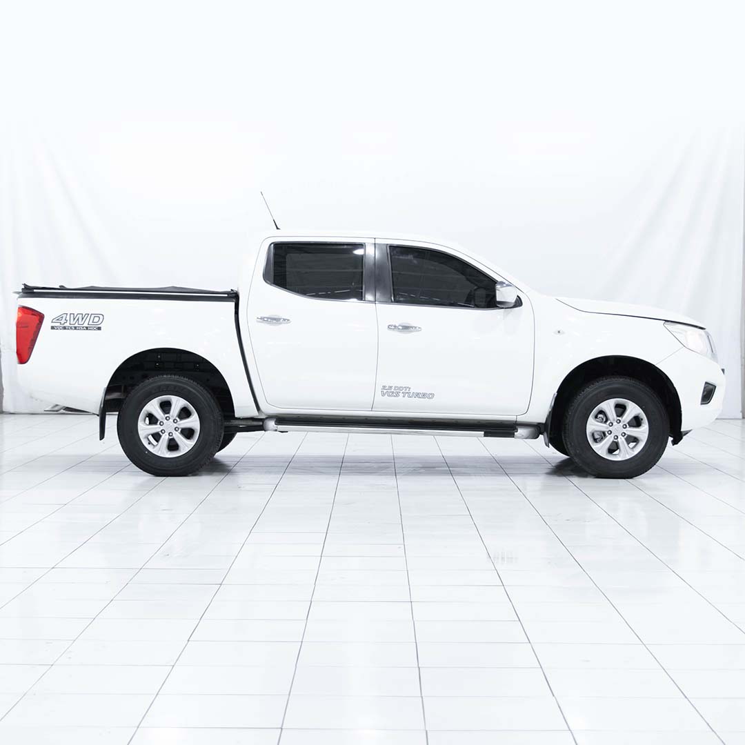 NISSAN NAVARA ASPEN PEARL WHITE TYPE SL DOUBLE CABIN 4X4 2 5CC