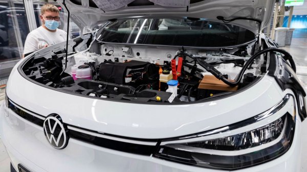 Bukan Di Indonesia Volkswagen Putuskan Bangun Pabrik Baterai Di