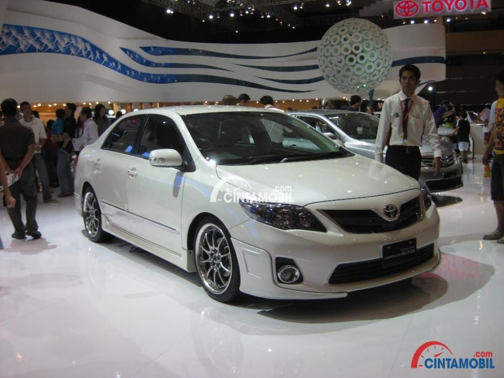 Spesifikasi Toyota Corolla Altis 2.0 2010, Facelift Generasi ...