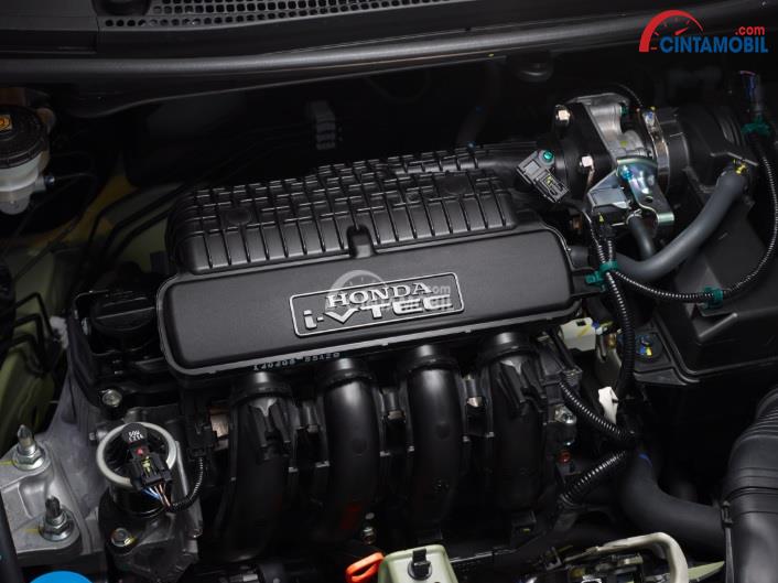 Mesin Honda Jazz memiliki kapasitas 1.5 Liter yang mampu meraih daya puncak 120 PS setara 6.600 Rpm