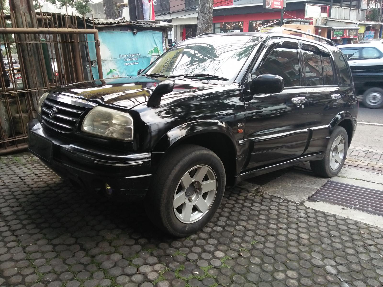 Suzuki escudo 2003