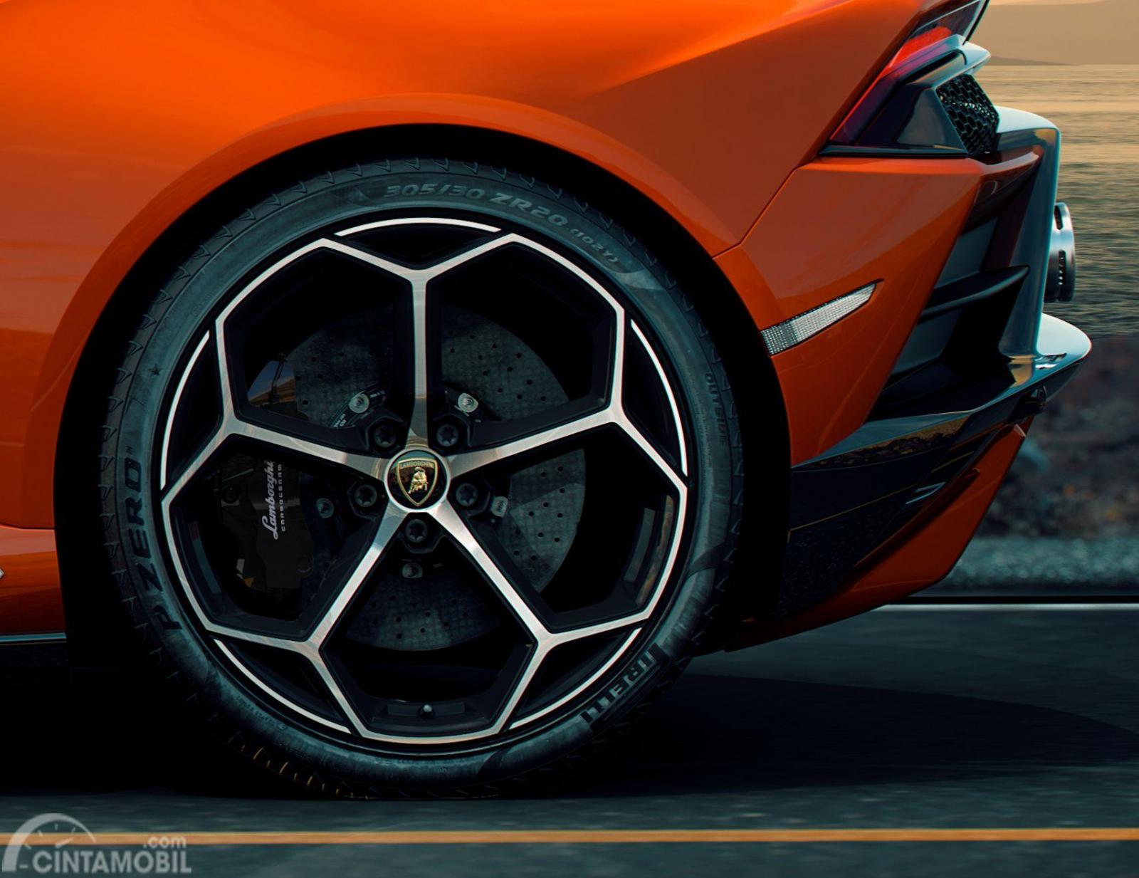 Review Lamborghini Huracan Evo 2019 Supercar Canggih Dari