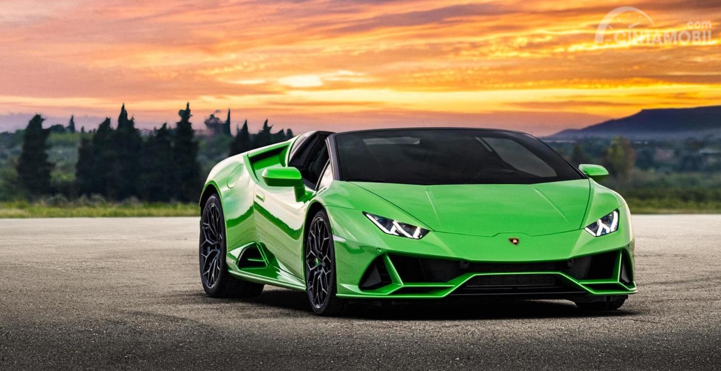Download Gambar Mobil Lamborghini  Warna Hitam