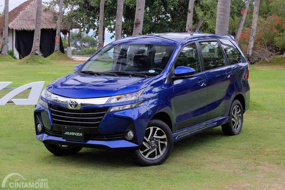 8500 Gambar Mobil Avanza Warna Biru Gratis Terbaik