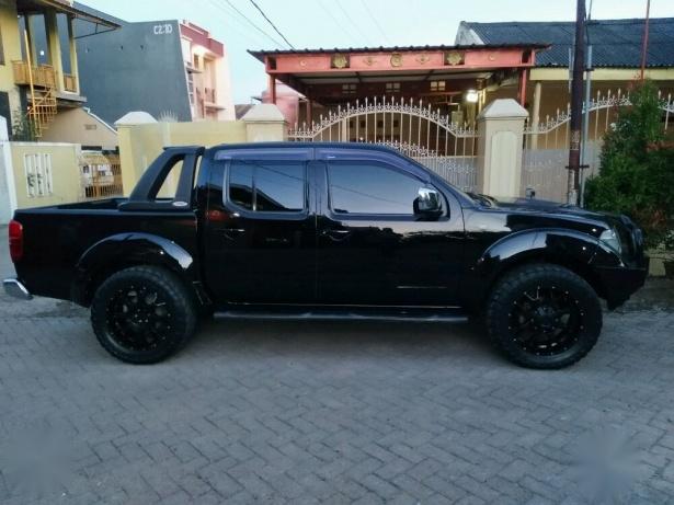 Jual mobil Nissan Navara 2.5 Double Cabin LE 2010 bekas murah 4021490