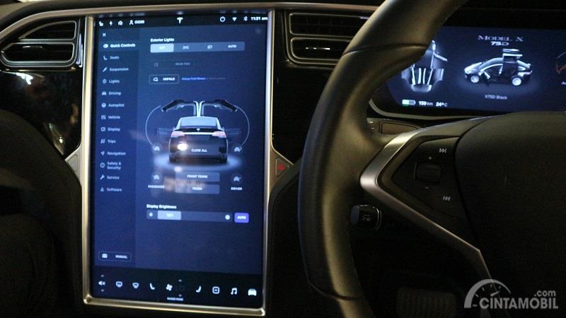 Review Tesla  Model X  2021  SUV Premium Mewah Ramah Lingkungan