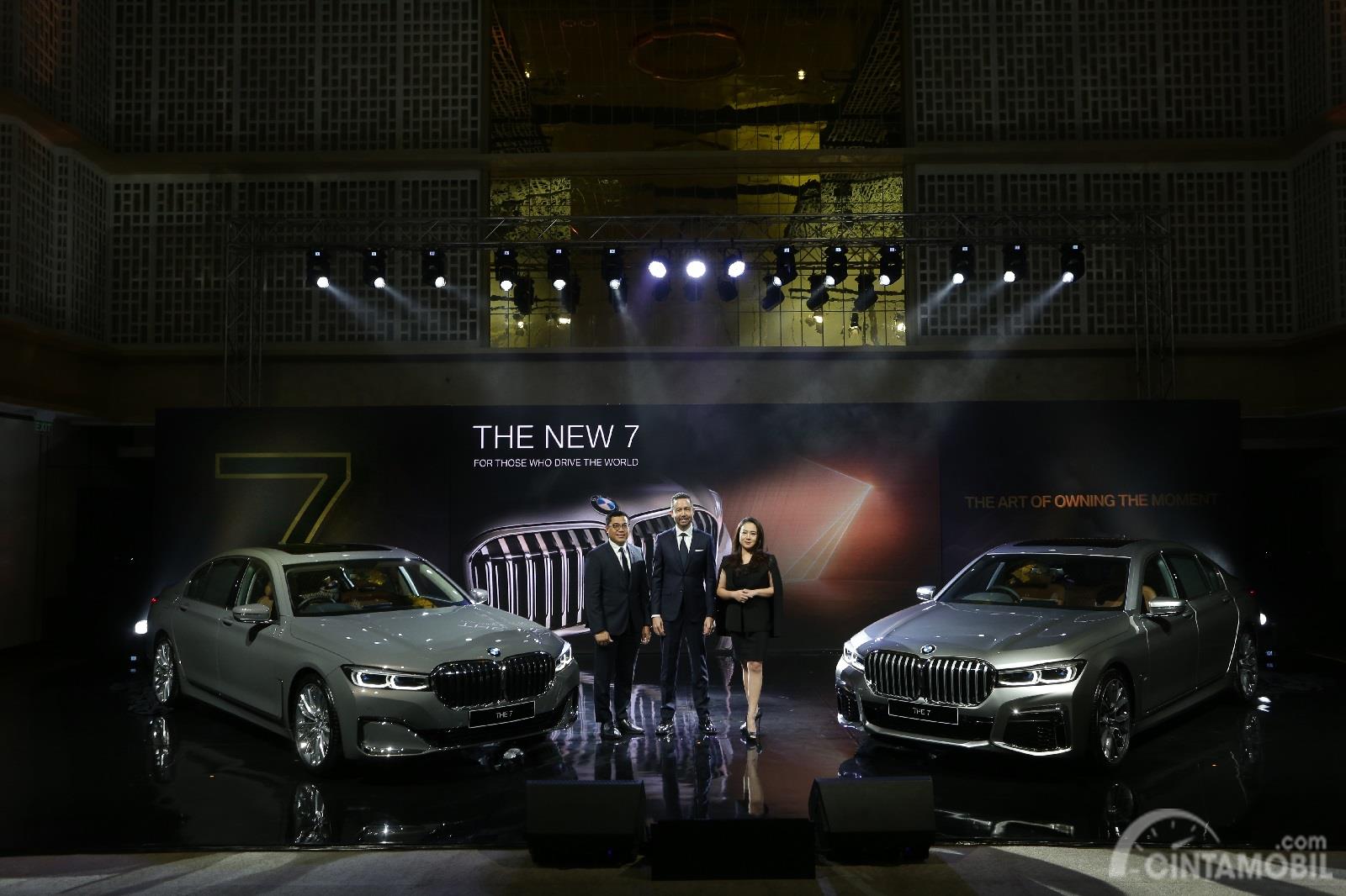 Gambar menunjukkan BMW 7 Series LCI launching di Indonesia