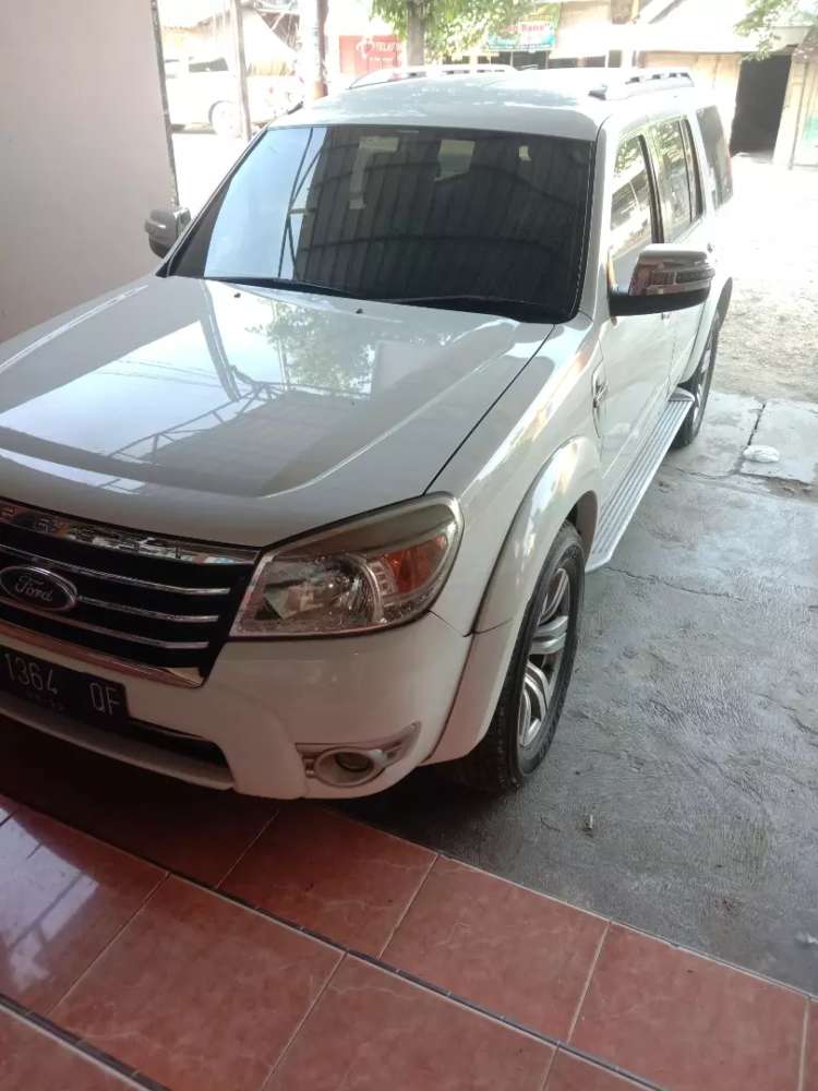 Ford Everest Otomatis - Mobil Bekas - Waa2