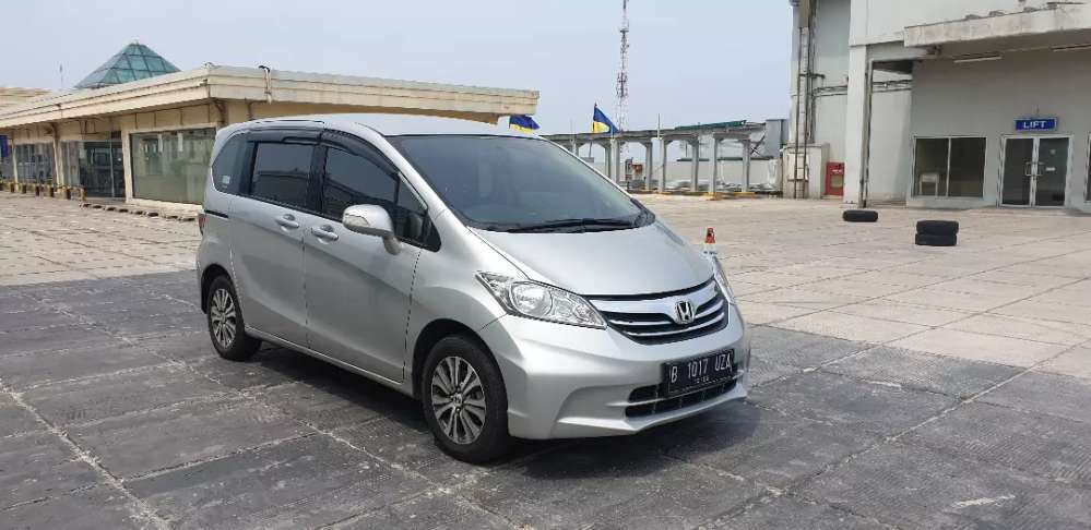 Harga Kredit Honda Freed Jakarta Pusat - Mobil Bekas 