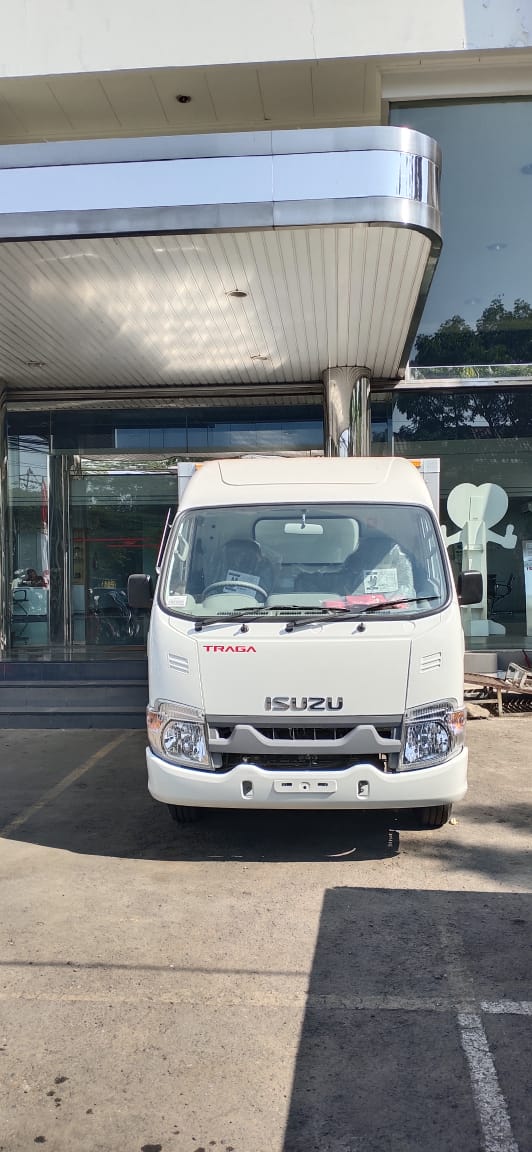 Mobil Isuzu  Traga BOX 2022 dijual Jawa Barat 4372606