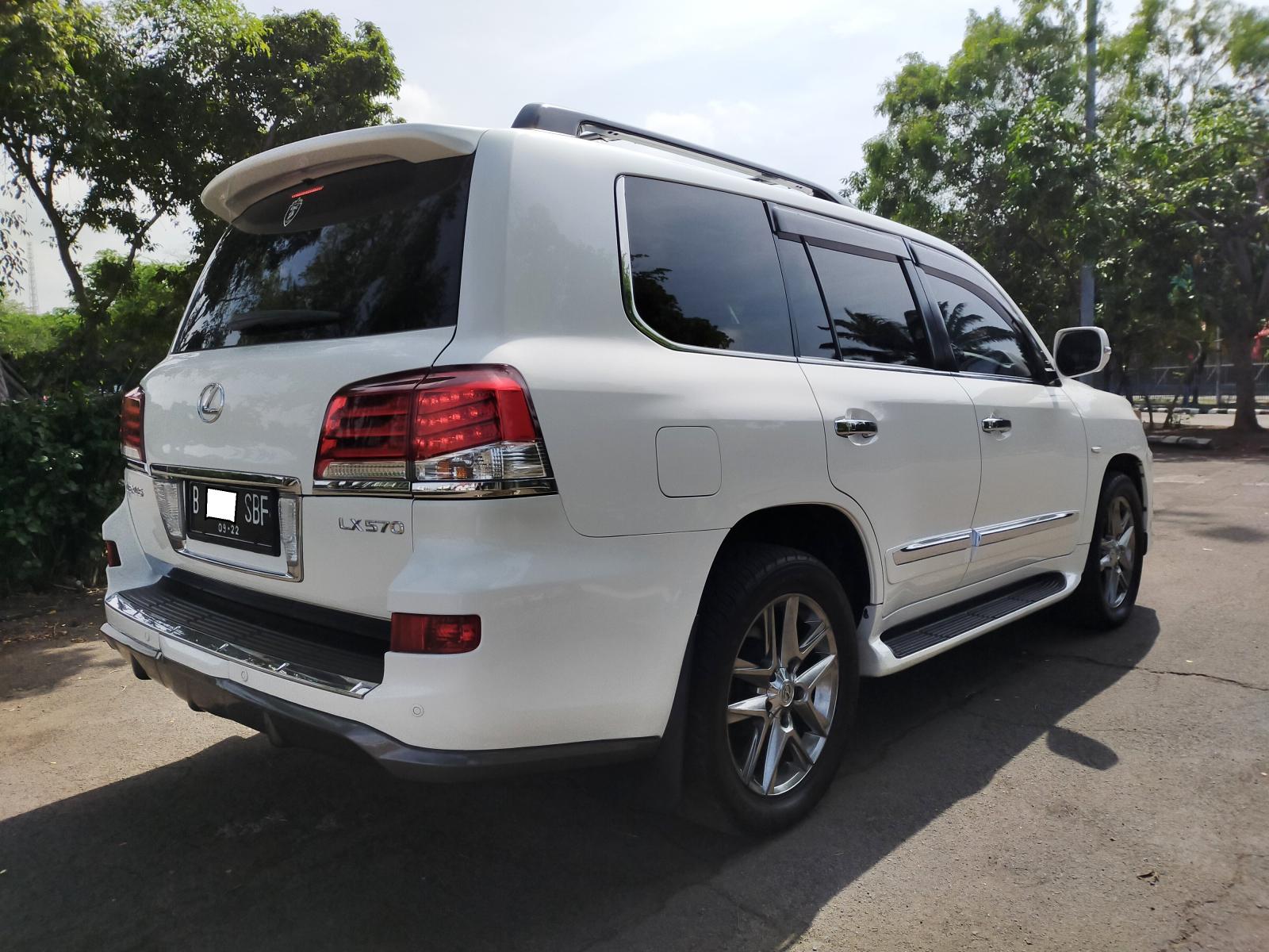 Lexus lx 570 2012