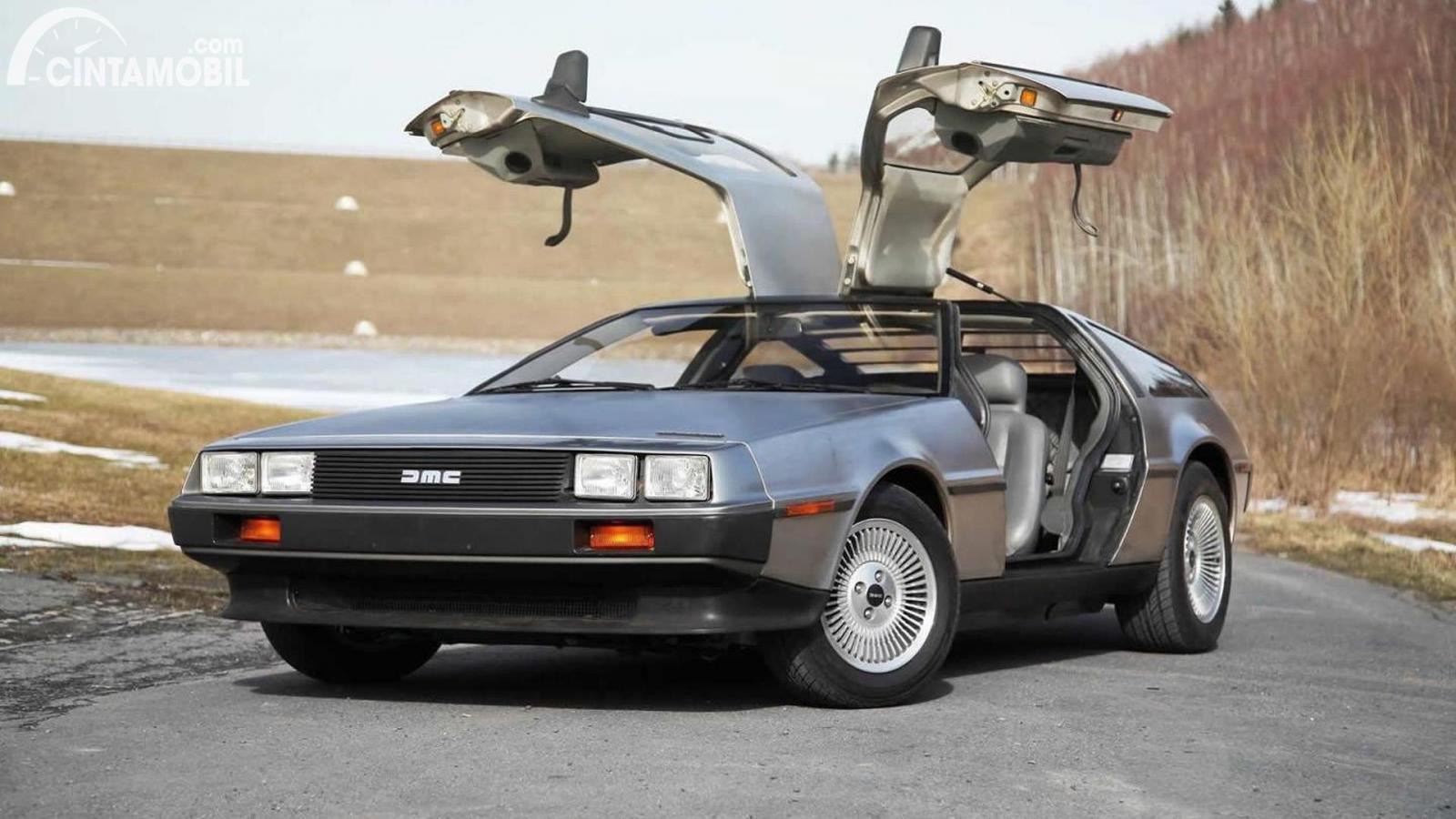 Delorean dmc 12 чертежи