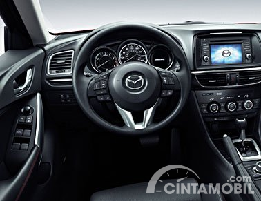 Gambar menunjukkan interior dari Mazda CX-5