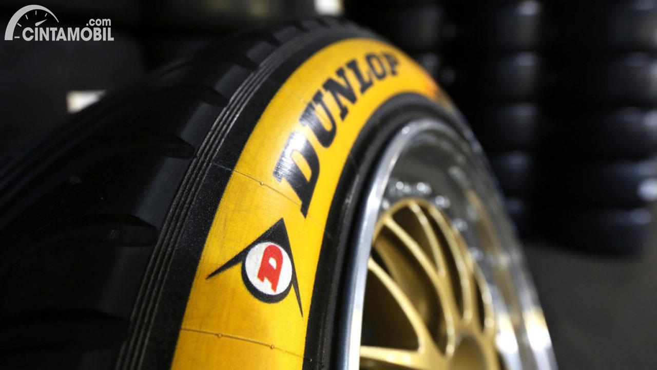 Dunlop производитель. Колеса Данлоп. Данлоп» («Dunlop»). Автопокрышка Данлоп. Dunlop шины марки́.