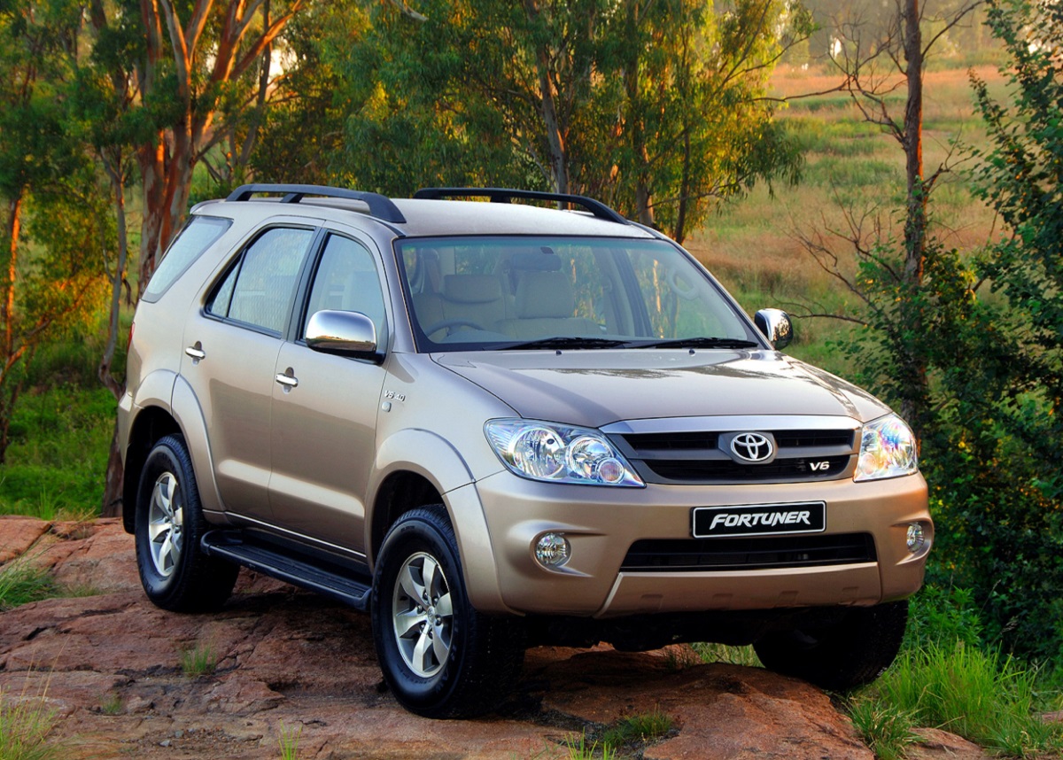 Toyota fortuner 2005