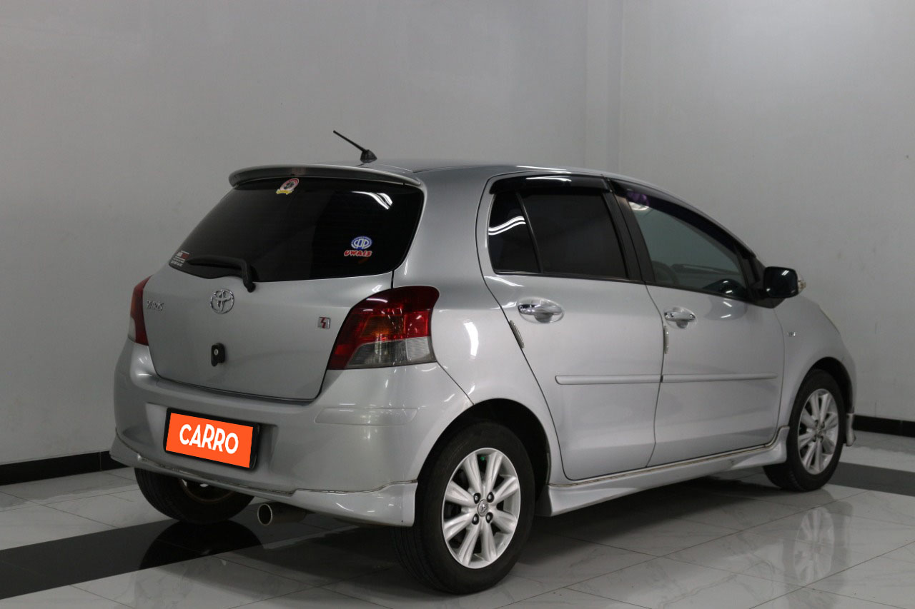 Toyota Yaris S Mt Silver