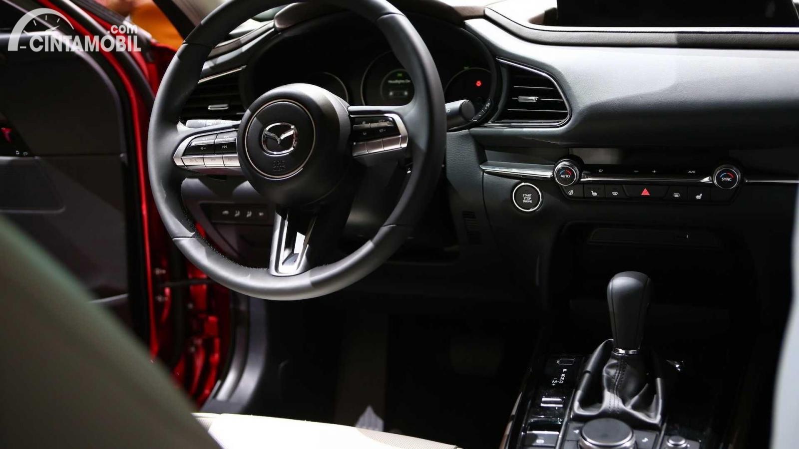 Gambar menunjukkan desain interior dari Mazda CX-30