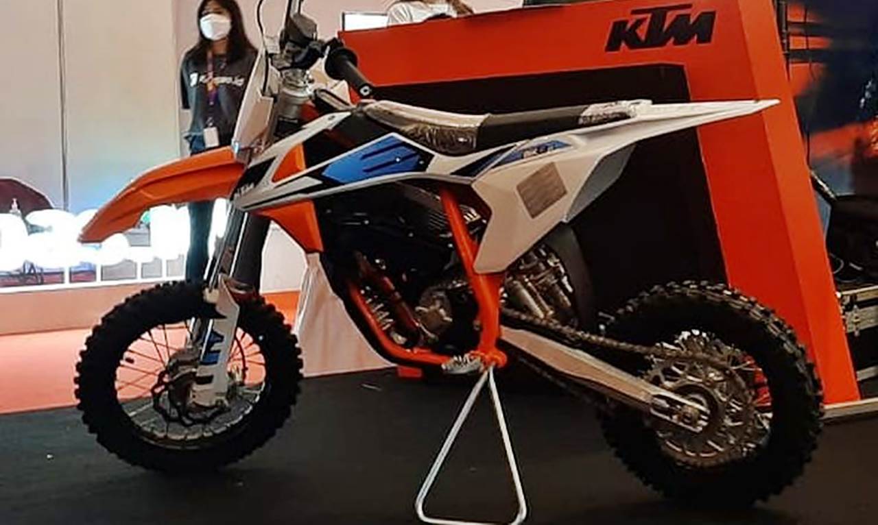 IIMS 2021: Husqvarna EE 5 dan KTM SX-E 