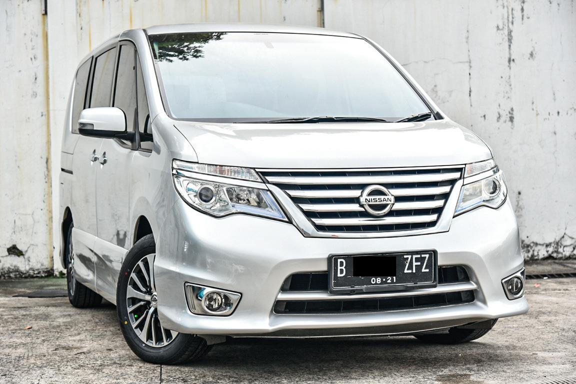 Nissan serena highway star