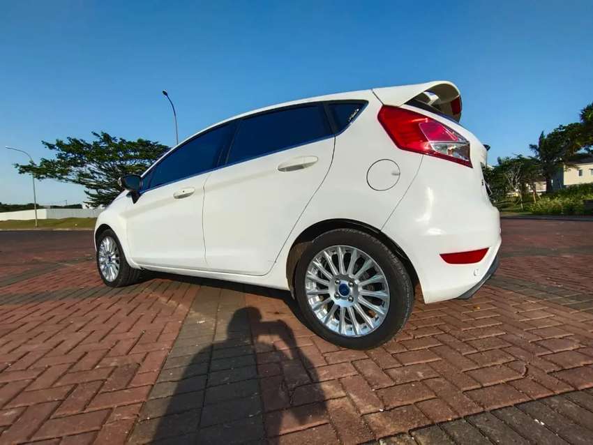 DKI Jakarta jual  mobil Ford  Fiesta  Sport 2014 dengan 