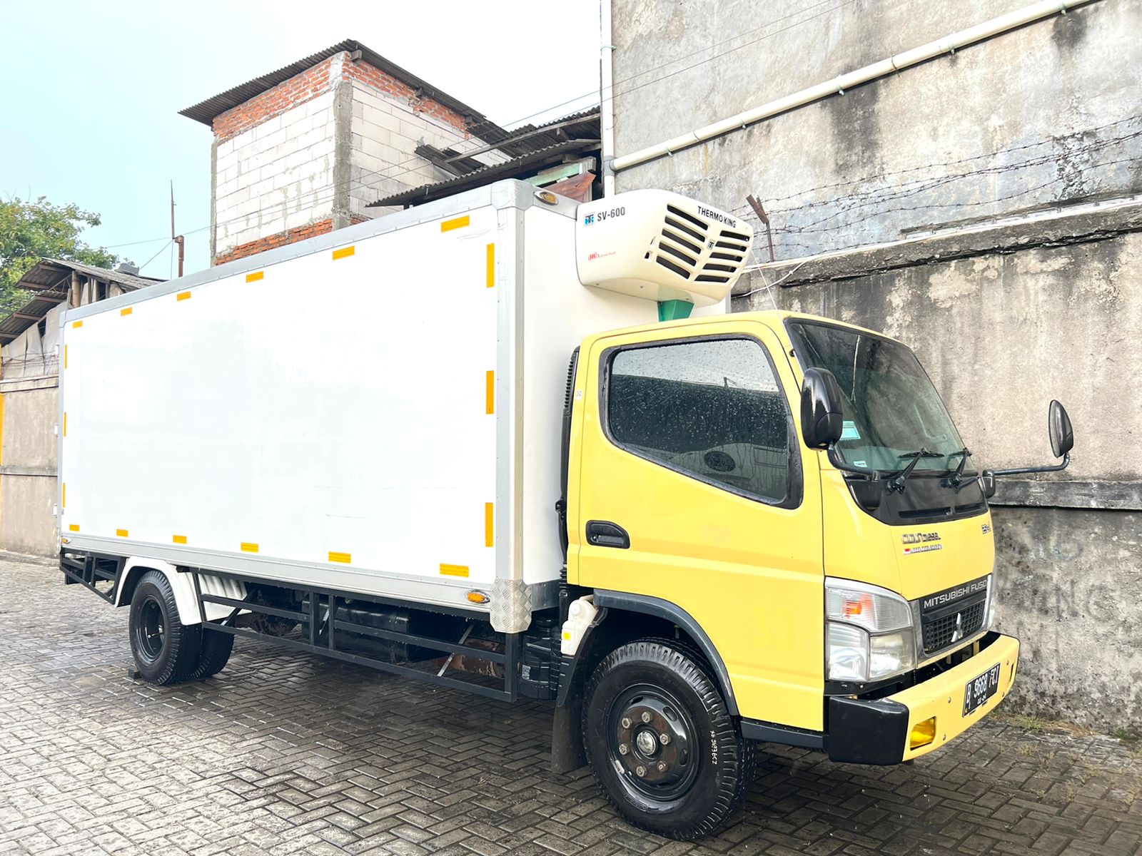 Mitsubishi Colt Diesel Canter 125 Ps LONG FE 74 L Box Freezer 2018 CDD ...