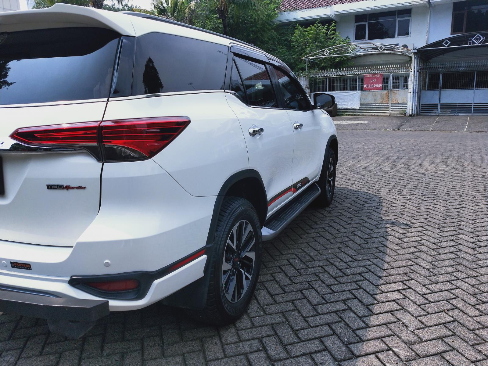 Toyota Fortuner VRZ TRD At 2019 Putih 4646454