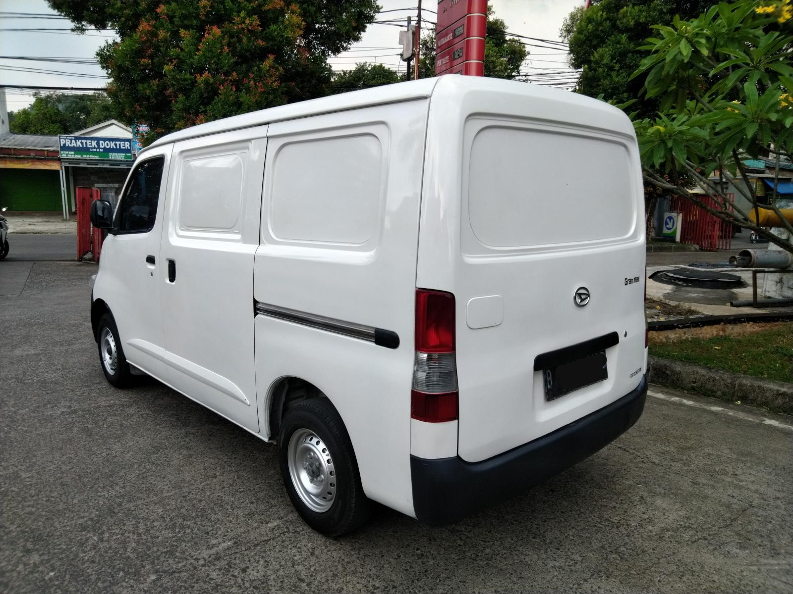 Daihatsu Gran Max Blind Van