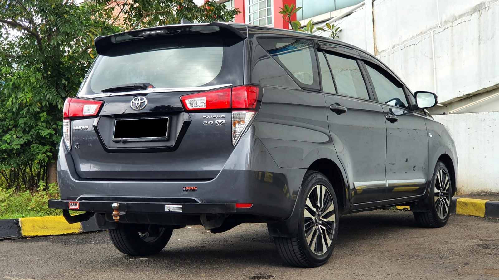 Lokasi jakarta Toyota Kijang Innova V 2021 Abu-abu matic km 13rb ...