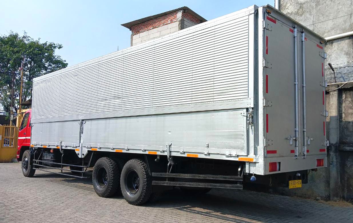 MULUSbanbaruMURAH Mitsubishi Fuso Tronton 6x2 HD Wingbox 2020 Wing Box ...