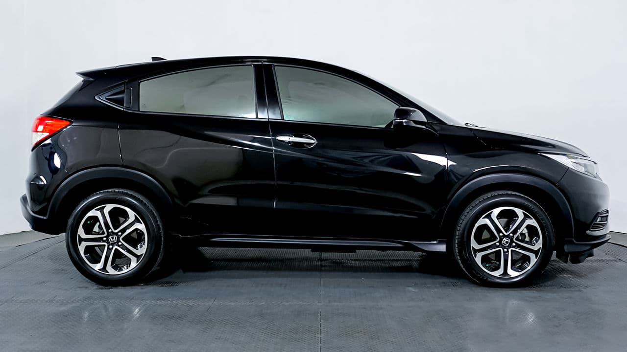 Jual Honda Hrv E Se At Hitam