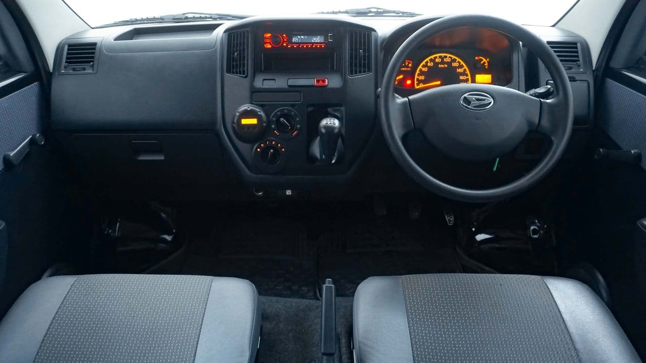 Daihatsu Gran Max 1.3 M/T 2022 - Cicilan Mobil DP Murah
