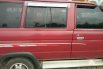 mobil kijang komando tahun 1990