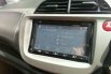 Honda jazz tipe s matic warna silver stone / abu2 abu-tua 2009 mulus 1