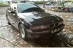 BMW 528i Touring 2000 Wagon 2