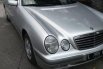  Mercedes-Benz 260E tahun 2001 8