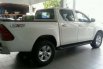 Toyota Hilux G D-4D 2017 Manual 2