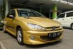 Mobil Peugeot 206 XS Tahun 2005 Istimewa  5