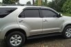 Toyota Fortuner Type G SUV Tahun 2008 5