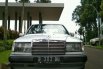 Mercedes Benz  200E Tahun 1987 Putih 6