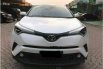 Toyota C-HR 2018 SUV 5