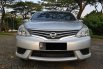 Nissan Grand livina SV 2015 MT ,  1