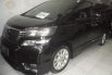 Toyota Vellfire 2.4 NA Hitam Automatic 1