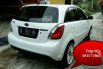 KIA Rio Pride A/T PutihTahun 2010 7