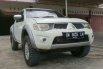 Mitsubishi Triton DC tipe GLS 4X4 2012 8