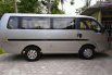 Jual mobil Kia Travello Van MT Tahun 2013 Manual  3