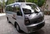 Jual mobil Kia Travello Van MT Tahun 2013 Manual  2